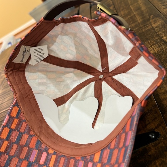 Women’s baseball hat by Universal Threads - Picture 6 of 8